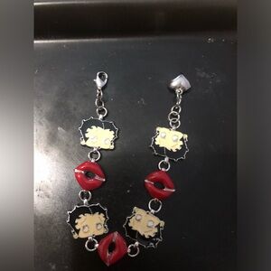 Betty Boop Face, Kisses and Heart Charm Bracelet Silver-tone KFS/FS.